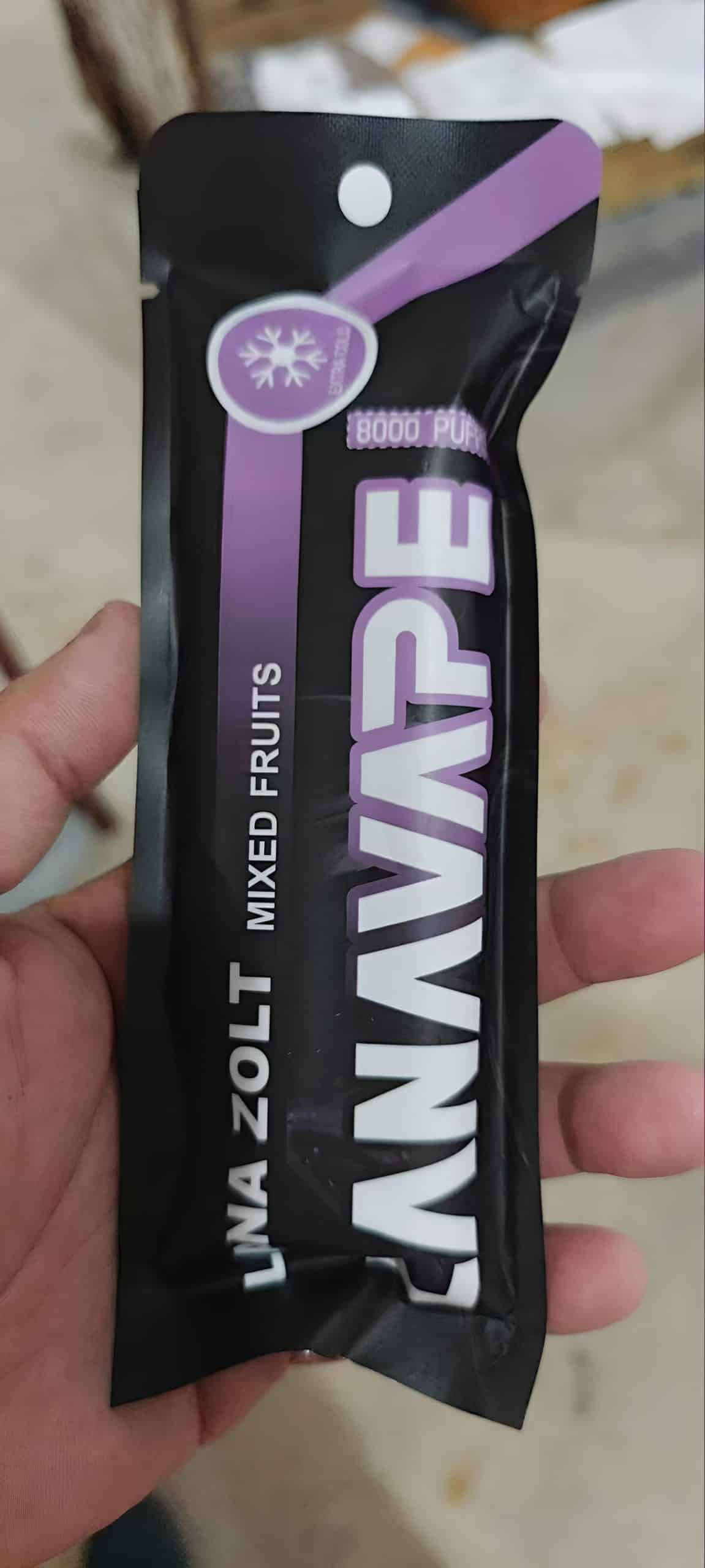 LANA 8000口拋棄式電子煙